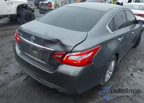 2017 Nissan Altima 2.5 из США, поврежденный, VIN 1N4AL3APXHC203857